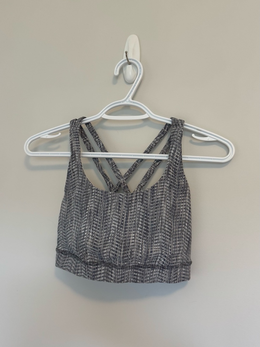 Lululemon Energy Bra Power Luxtreme Arrow Jacquard Battleship Silver Spoon